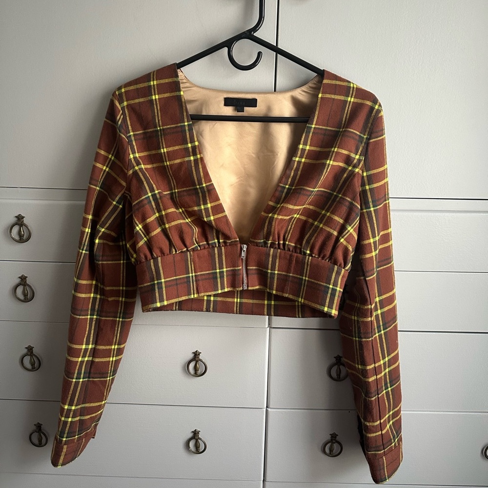Houses Plaid Long Sleeve Crop Top